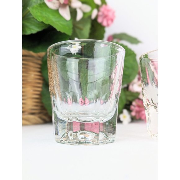 Set of 2 Vintage 70s Vodka Shooter Glasses Heavy Bottom Large Shot Glass Bourbon - Picture 3 of 9